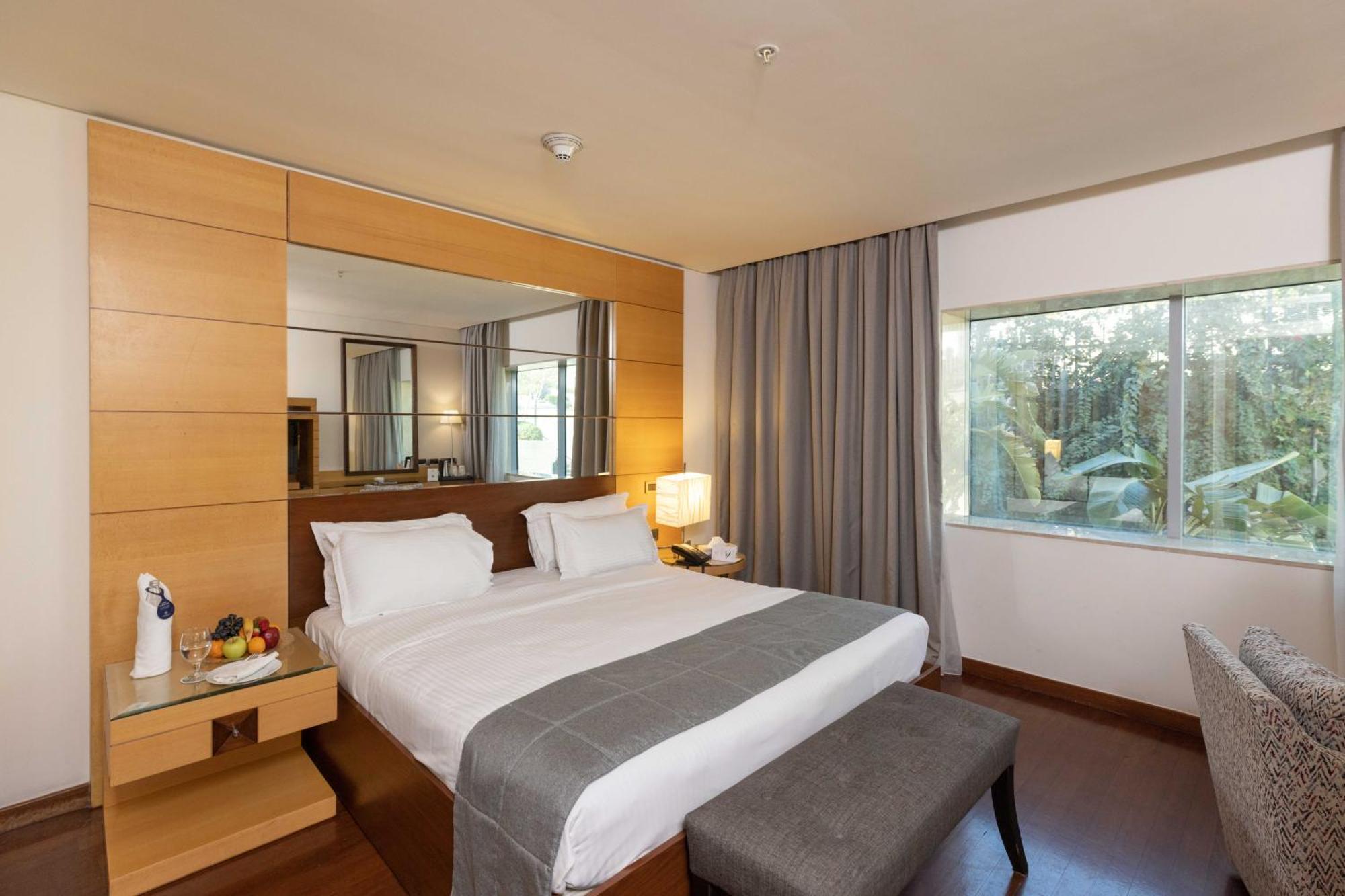 Coral Beach Hotel And Resort Beyrouth Extérieur photo