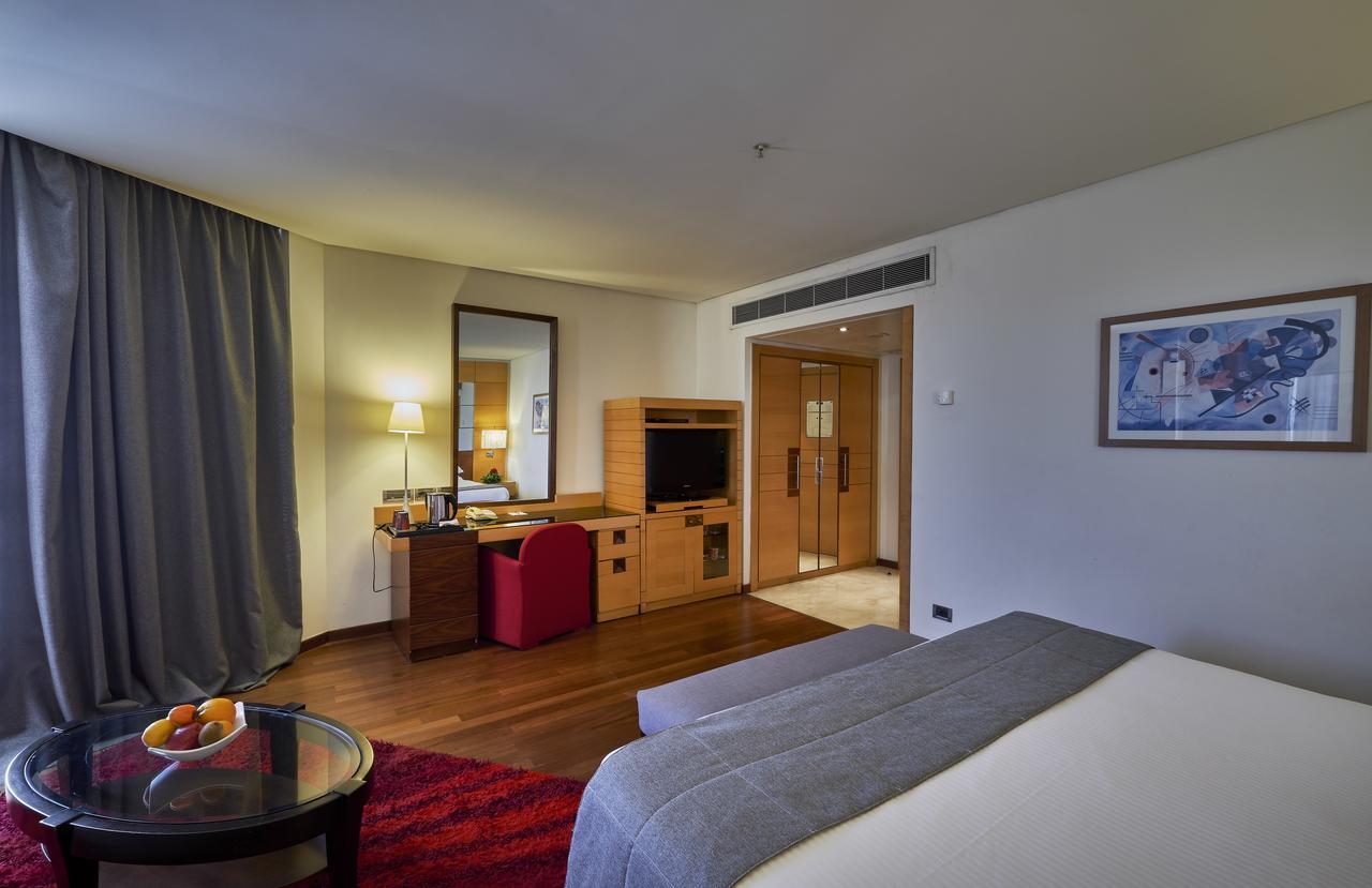 Coral Beach Hotel And Resort Beyrouth Extérieur photo