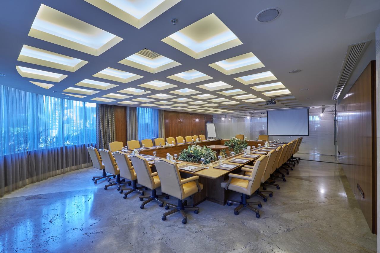 Coral Beach Hotel And Resort Beyrouth Extérieur photo